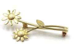 Nicely Scaled 14K Sunflower Brooch