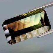 It's electric! Crazy flashing 9.20ct collectors Smoky Citrine!
