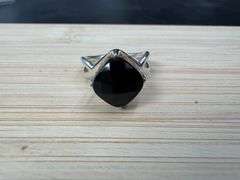 Sterling Silver Black Onyx Gemstone Ring Size 7