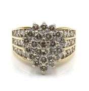 10kt Yellow gold 0.55ctw diamond cluster ring