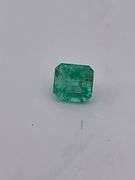 CERTIFIED 0.87 CARAT NATURAL GREEN EMERALD