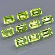 Brilliant 6.31ct 10pc set of matched baguette cut Peridot