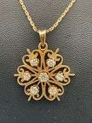 14K YELLOW GOLD NECKLACE WITH DIAMOND PENDANT