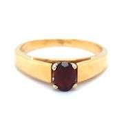 Feminine 18K YG Oval Garnet Ring