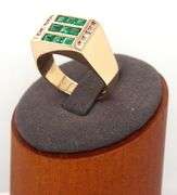 14kt Yellow gold 1.45ctw Emerald and diamond ring