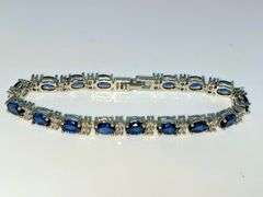 18 Kt White Gold Plated Lab Simulated 16.5 Cttw Midnight Blue Sapphire Tennis Bracelet