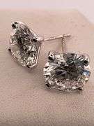 CERTIFIED BRAND NEW 10.00 CARATS DIAMOND STUDS. AMAZING