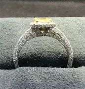 18K White Gold Natural Diamond Engagement Ring
