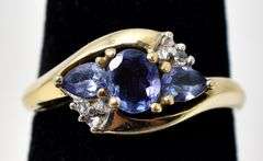 Beautiful 10K Yellow Gold Iolite Gemstone and Diamond Ring