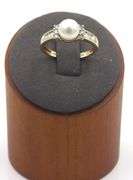 10kt Yellow gold 7mm pearl and diamond baguette ring