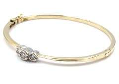 14kt Yellow gold 0.60ctw 3 stone diamond bezel set bangle bracelet