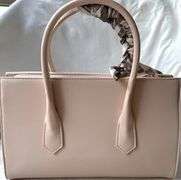 Designer Style Hand Bag By David Jones-Paris