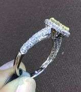 18K White Gold Natural Diamond Engagement Ring