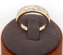 14kt Yellow gold 0.90ctw shared prong diamond band
