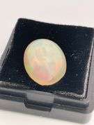 CERTIFIED 4.63 CARATS NATURAL OPAL