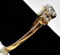 Stunning Heart Diamond Ring in 14K Yellow Gold