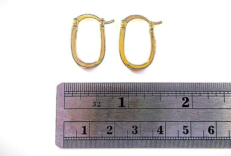 Sparkling 14 Kt Gold Plated Princess Cut Lab Simulated Diamond Hoop Earrings