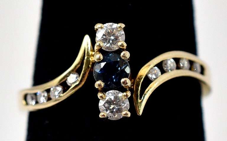 Perfect 18K Yellow Gold Blue Sapphire and Diamond Ring