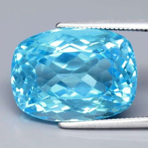 Superbly cut heavy flashing 18.05ct VS Swiss blue Topaz