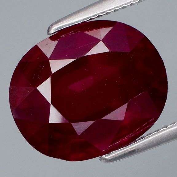 Glistening 5.26ct 11x9mm black cherry red Rhodolite Garnet!