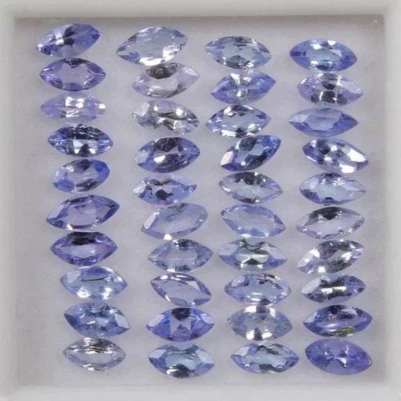 Untreated! Glittering 3.10ct marquise cut Tanzanite set!