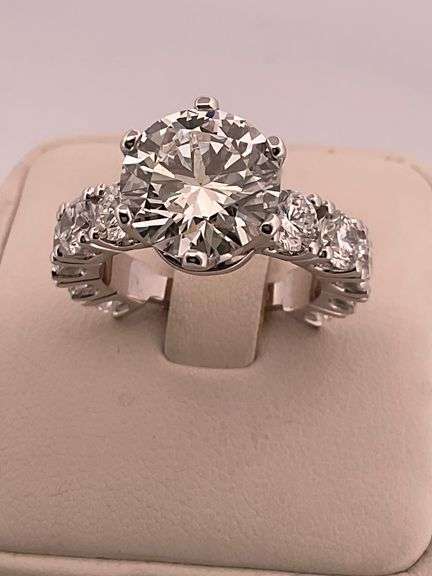 CERTIFIED BRAND NEW 14K WHITE GOLD DIAMOND ENGAGEMENT RING . 8.53 CARATS