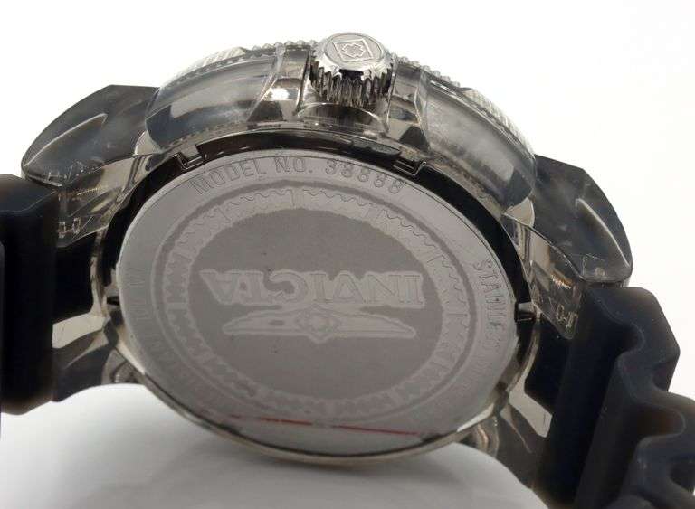 Invicta Pro Diver quartz 51.5mm watch
