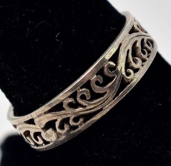 Ornamental Band Ring in Sterling Silver