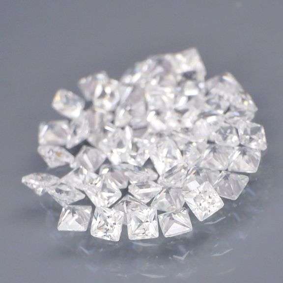 Premium princess cut 3.48ct white Zircon set!