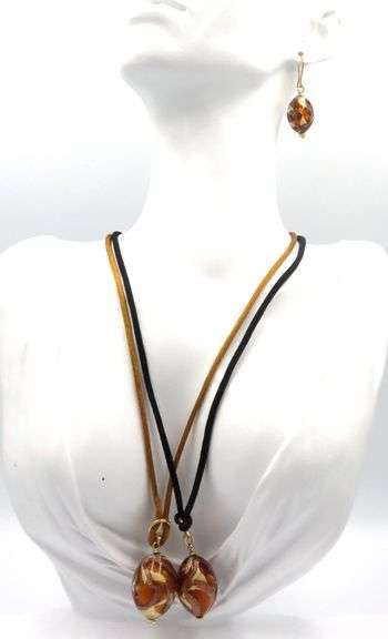 Double Murano glass necklace and earrings in 14kt yellow gold