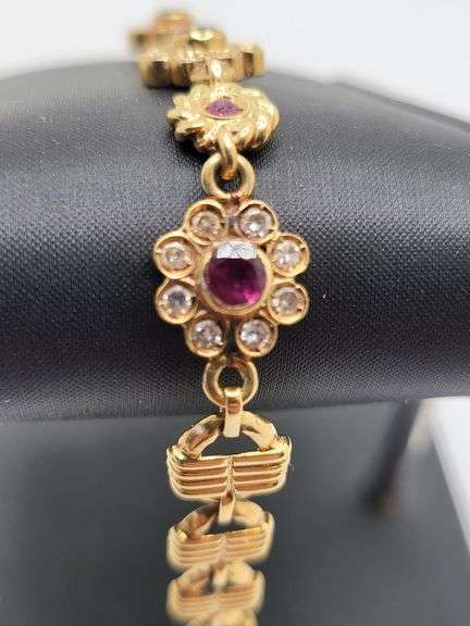 Collector's item! Rare antique victorian ruby and diamond in 18k yellow gold bracelet