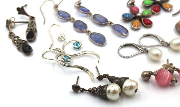 Group lot of Vintage 925 sterling silver earrings
