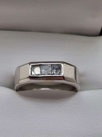 14K men's white gold diamond ring