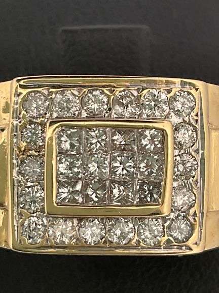 MEN'S BRAND NEW CERTIFIED DIAMOND RING, 14K GOLD