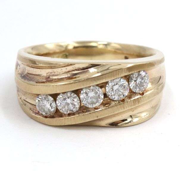 14kt Yellow gold 1.25ctw 5 stone diamond men's band