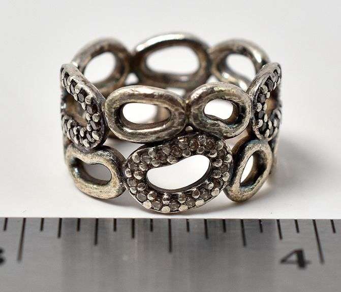 Pandora "Circle of Friends" Ring in Sterling Silver
