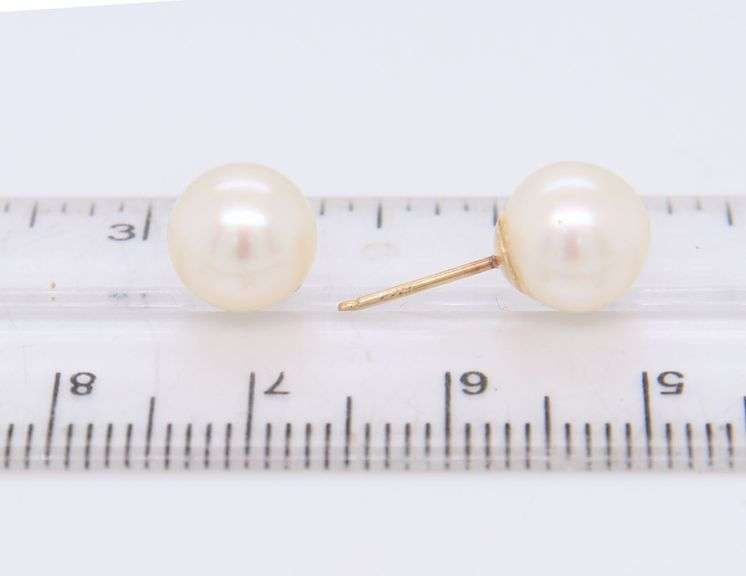 14kt Yellow gold 7.5-8mm pearl stud earrings