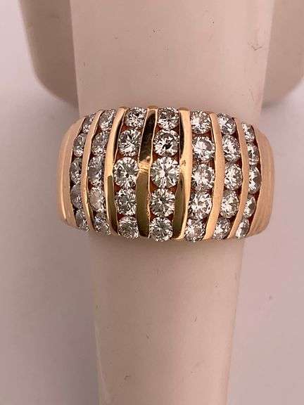 CERTIFIED LADIES 14K YELLOW GOLD AND DIAMOND BAND