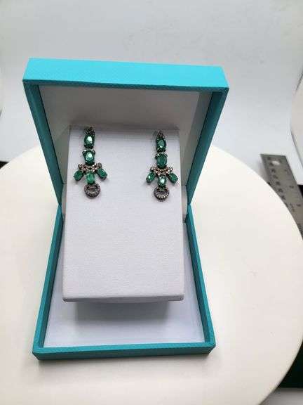 Handmade Elegant Earrings with 5.0ct Natural Colombian Emeralds & 0.5ct Diamond Accents