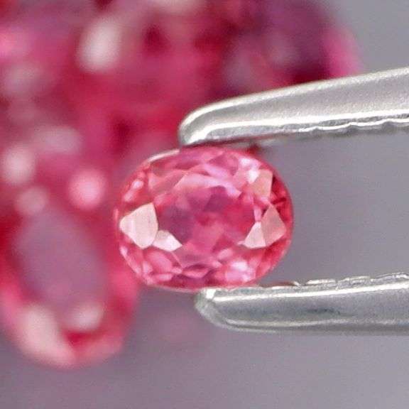 Collectors 4ct violet red Ruby set -Untreated!!!