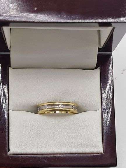 14k yellow & White gold diamond band, size 5.5 -4.0 gr