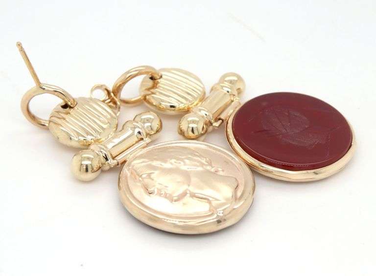 14kt Yellow gold Intaglio dangle earrings