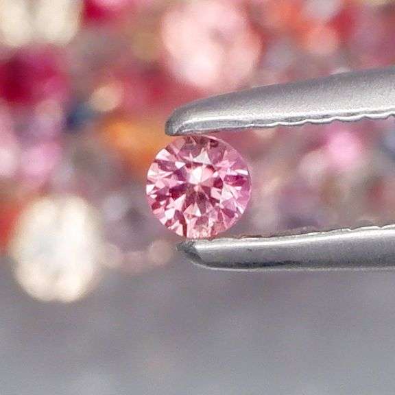 Glittering 65 piece 3.95ct fancy color Sapphire set