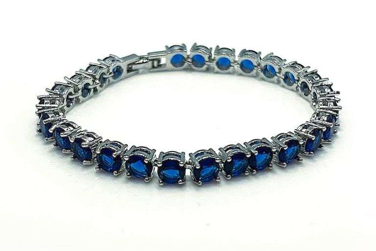 18 Kt White Gold Plated Lab Simulated 16.5 Cttw Midnight Blue Sapphire Tennis Bracelet