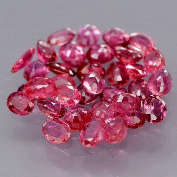 Collectors 4ct violet red Ruby set -Untreated!!!