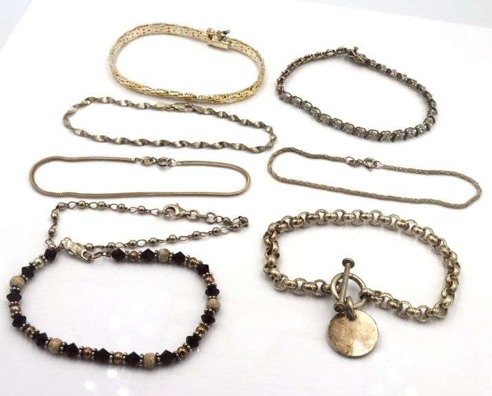Group lot of 8 vintage 925 sterling silver bracelets