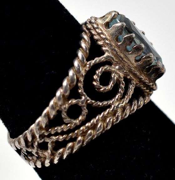 Vintage Blue Topaz Ring in Sterling Silver