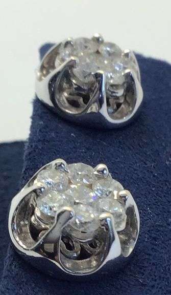 14K White Gold Round Brilliant Cut Diamond Cluster Earring