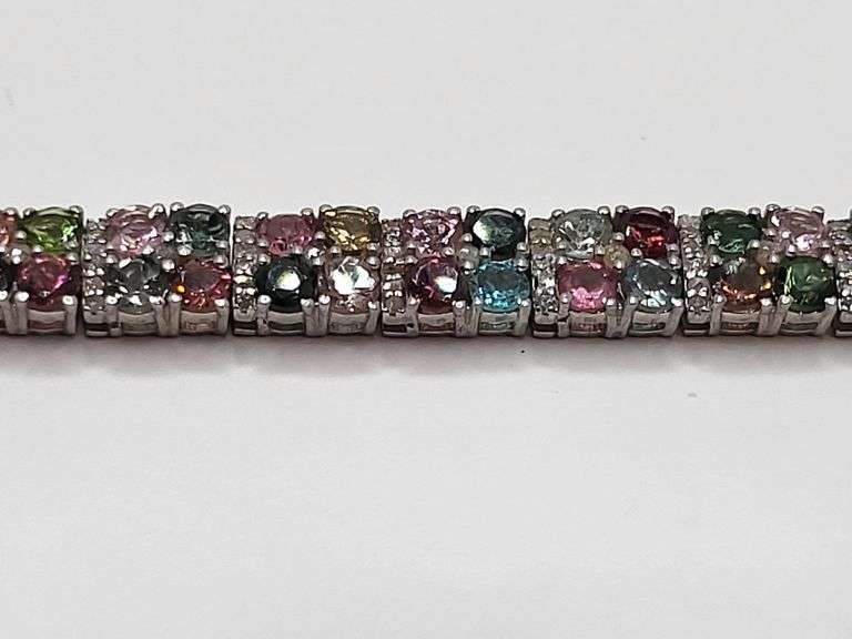 Elegant over 18.0ct Natural square shape design tourmaline  and 1.70 ct diamond Bracelet-  in Sterli