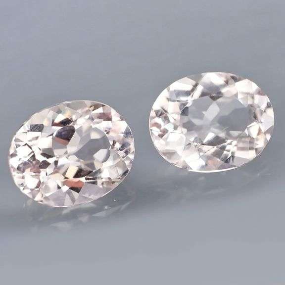 High fire 3.30ct 9x7mm pair of untreated Maorganites!